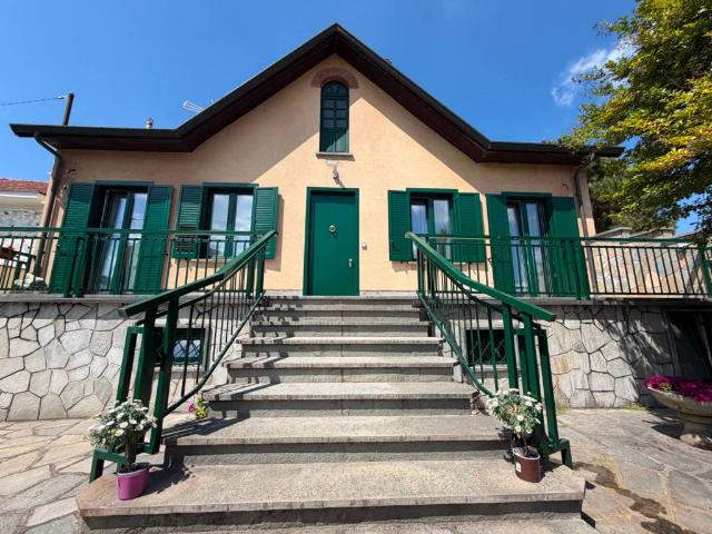 Villa Indipendente in vendita a Oltrepo, Piemonte