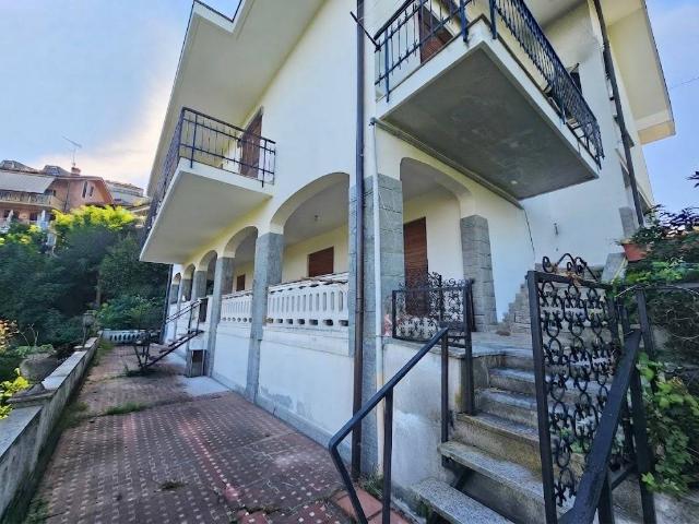 Villa Indipendente in vendita a Centro, San Mauro Torinese