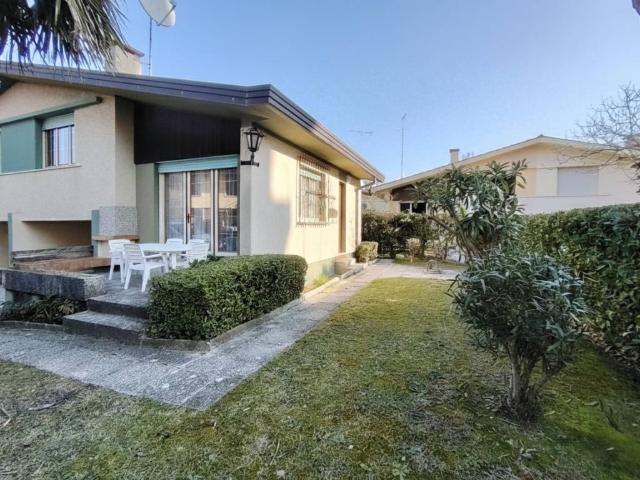 Villa Indipendente in vendita a Bibione Spiaggia, San Michele Al Tagliamento