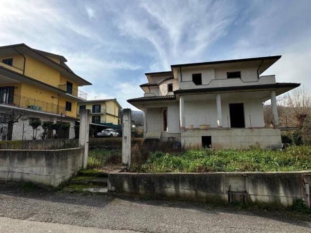 Villa Indipendente in vendita a San Michele Di Serino, Campania