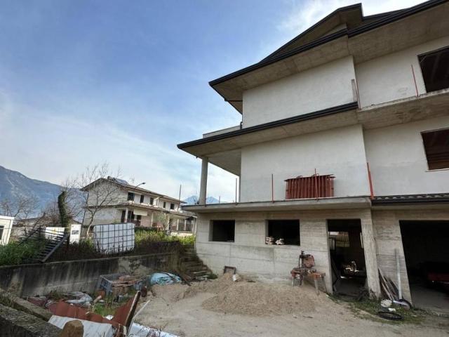 Villa Indipendente in vendita a San Michele Di Serino, Campania