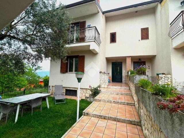 Villa Indipendente in vendita a San Michele Di Serino, Campania