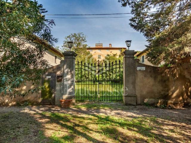 Villa Indipendente in vendita a La Serra, San Miniato