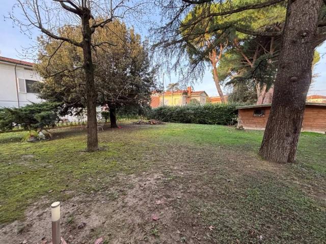 Villa Indipendente in vendita a La Scala, San Miniato