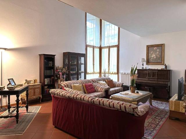 Villa Indipendente in vendita a San Miniato, Toscana