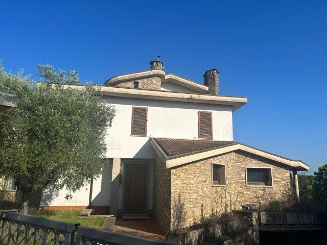 Villa Indipendente in vendita a San Miniato, Toscana