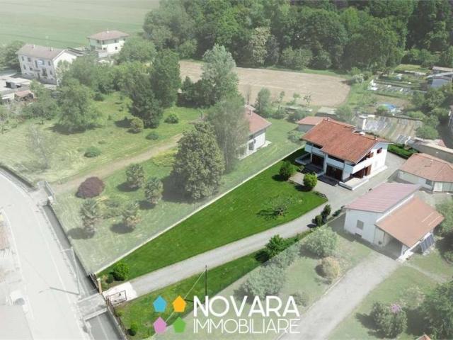 Villa Indipendente in vendita a Piemonte, Novara