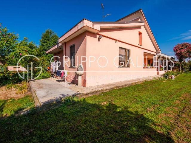 Villa Indipendente in vendita a Piemonte, Novara
