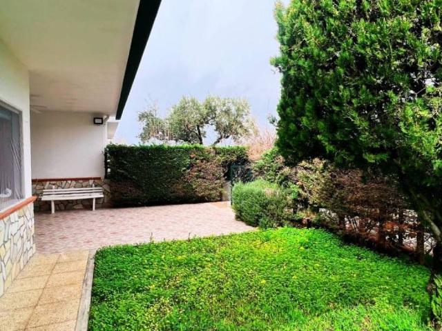 Villa Indipendente in vendita a Calabria, Cosenza