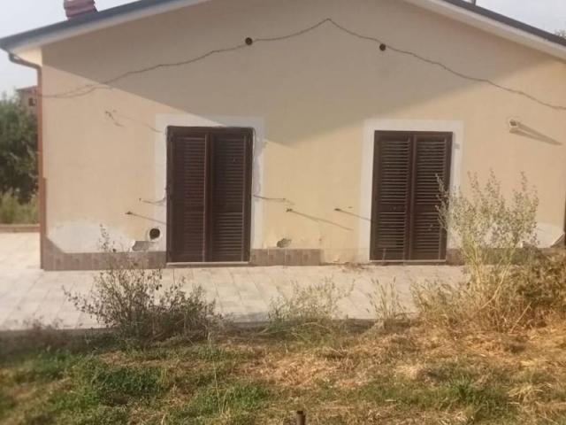 Villa Indipendente in vendita a San Nicola Manfredi, Campania