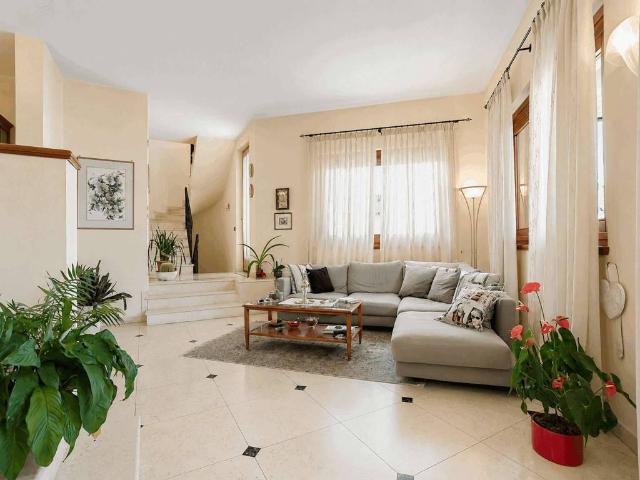 Villa Indipendente in vendita a San Paolo D'argon, Lombardia