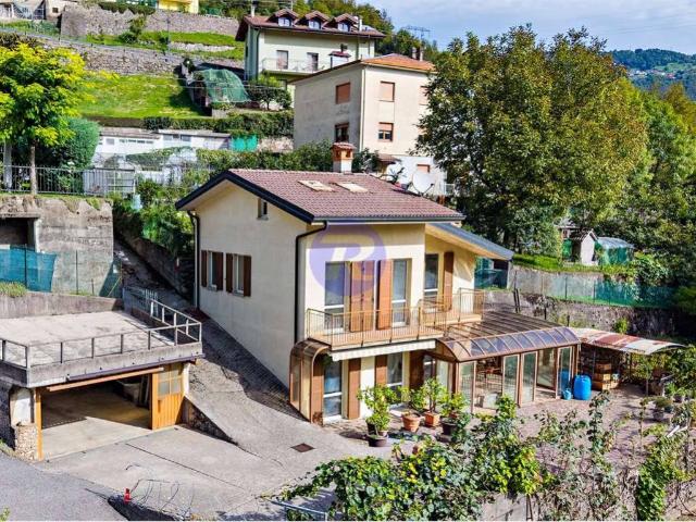 Villa Indipendente in vendita a Pregalleno, San Pellegrino Terme