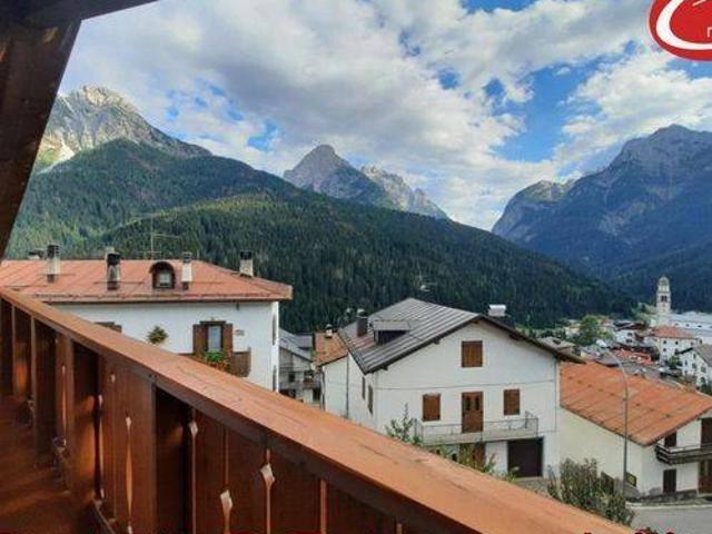 Villa Indipendente in vendita a Valle, San Pietro Di Cadore