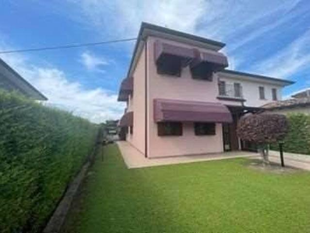Villa Indipendente in vendita a San Pietro di Feletto, Crevada