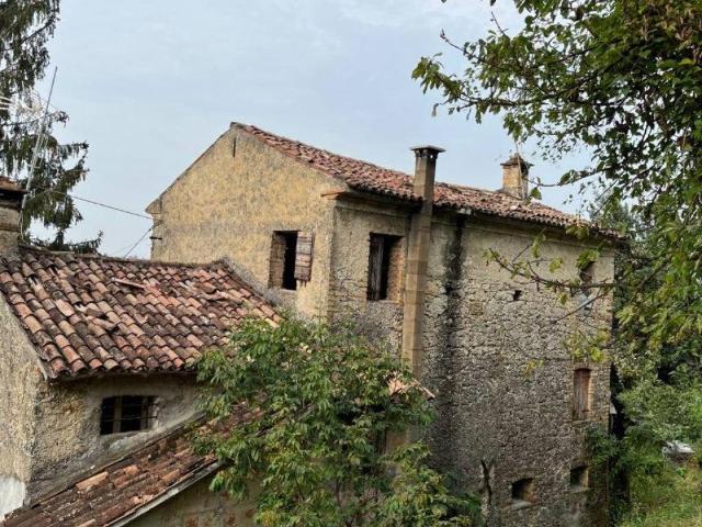 Villa Indipendente in vendita a San Pietro di Feletto, Veneto