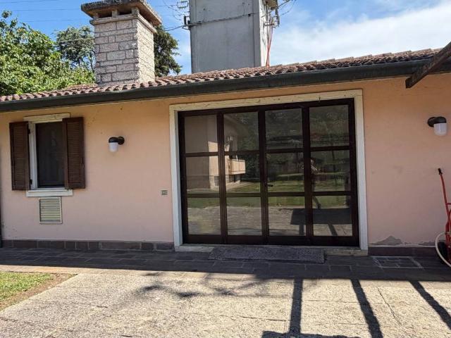 Villa Indipendente in vendita a San Pietro Di Morubio, Veneto