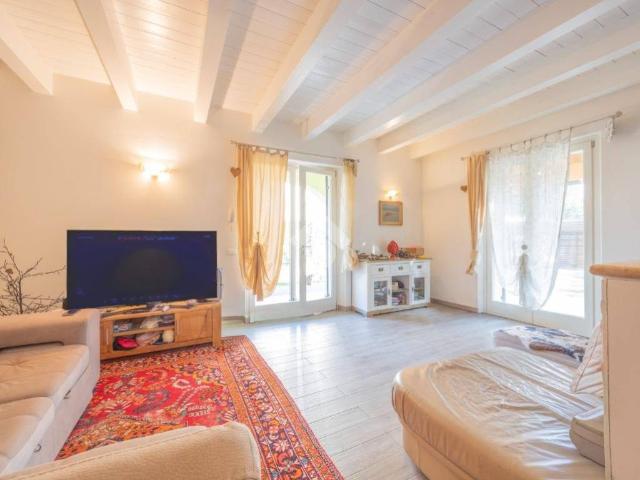Villa Indipendente in vendita a San Pietro In Cariano, Veneto