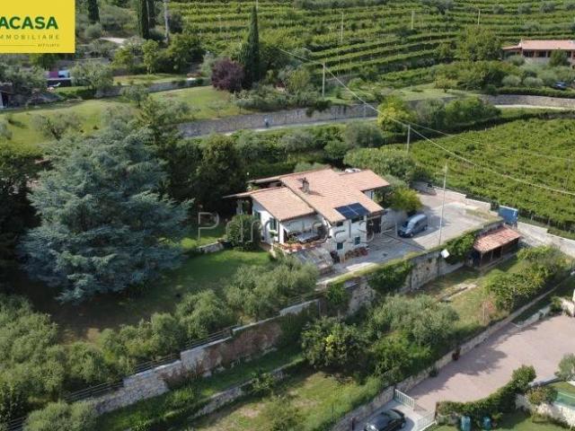 Villa Indipendente in vendita a San Pietro In Cariano, Veneto