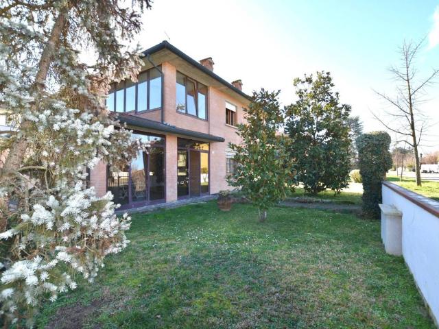 Villa Indipendente in vendita a Unione Reno Galliera, San Pietro In Casale