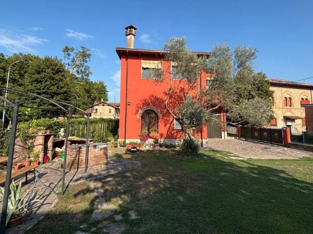 Villa Indipendente in vendita a San Pietro In Cerro, Reggio Emilia