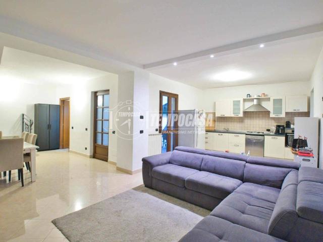 Villa Indipendente in vendita a Piemonte, Novara