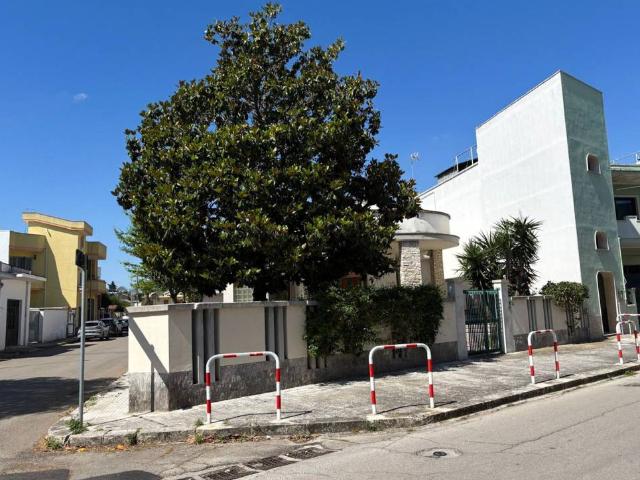 Villa Indipendente in vendita a Puglia, Brindisi