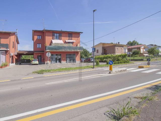 Villa Indipendente in vendita a Val d’Enza, Re