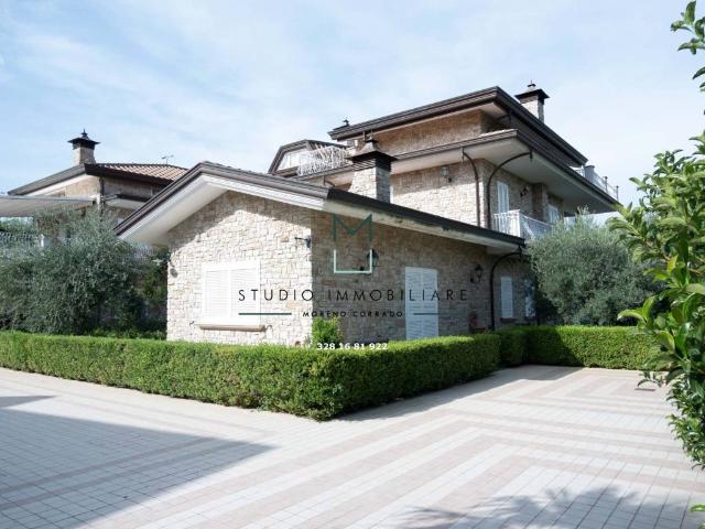 Villa Indipendente in vendita a San Potito Ultra, Campania