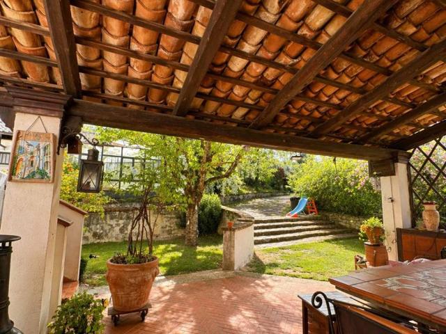 Villa Indipendente in vendita a San Potito Ultra, Avellino