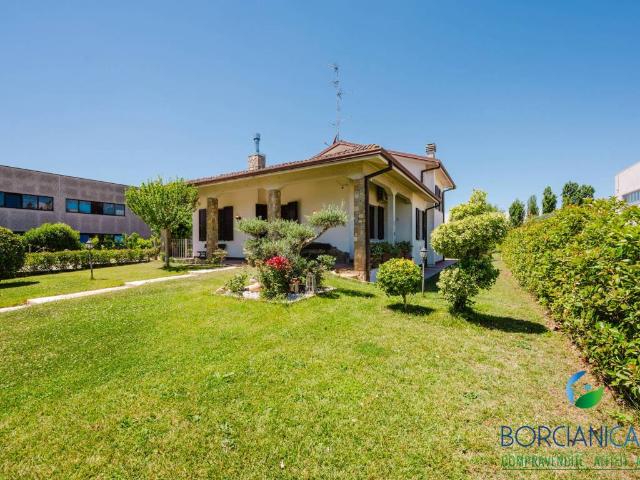 Villa Indipendente in vendita a Unione Comuni Modenesi Area Nord, San Prospero