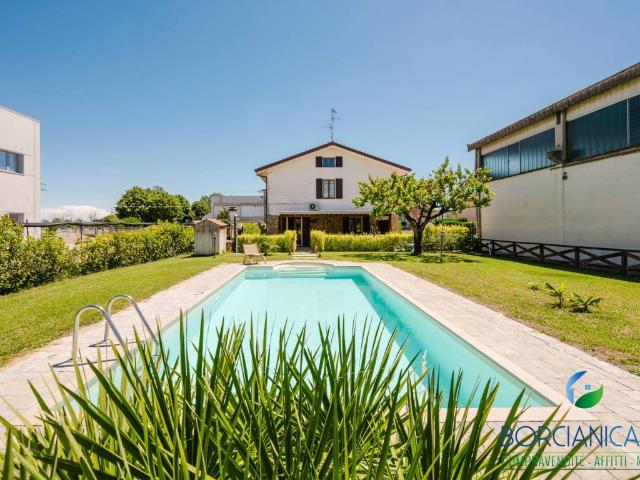 Villa Indipendente in vendita a Unione Comuni Modenesi Area Nord, San Prospero
