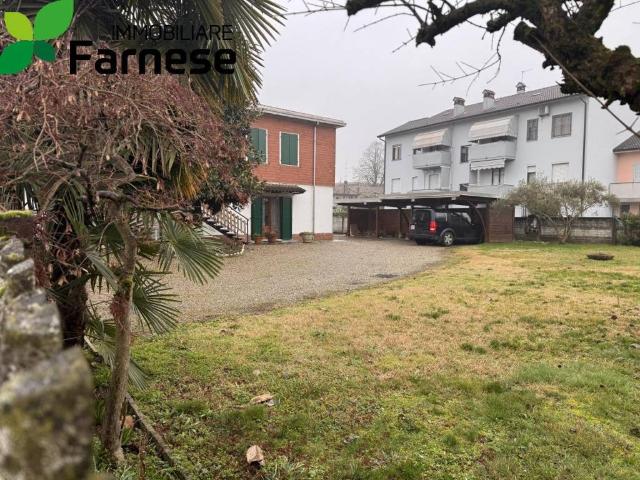 Villa Indipendente in vendita a Moientina, San Rocco al Porto