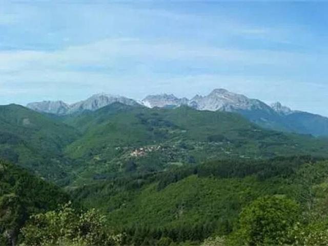 Villa Indipendente in vendita a Naggio, San Romano in Garfagnana