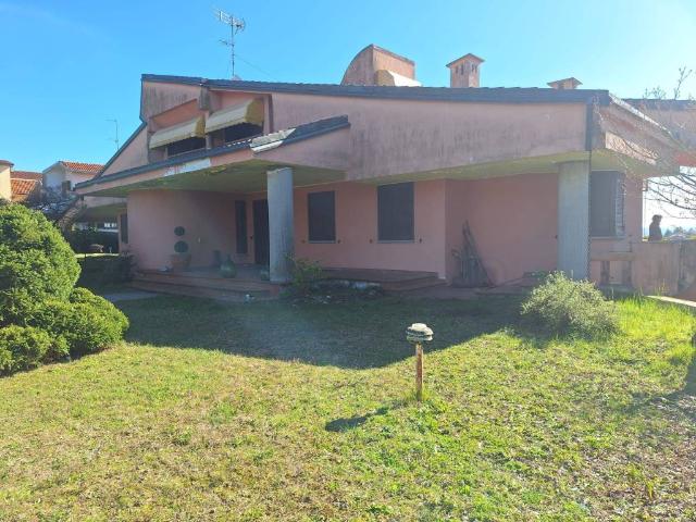 Villa Indipendente in vendita a Frescondino, San Salvatore Monferrato