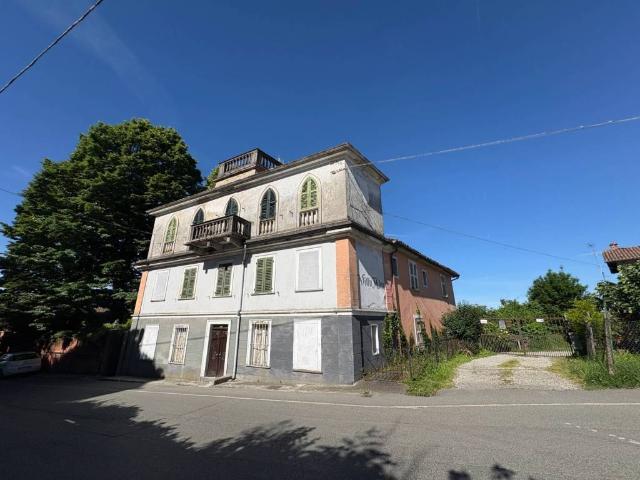 Villa Indipendente in vendita a Piemonte, Alessandria