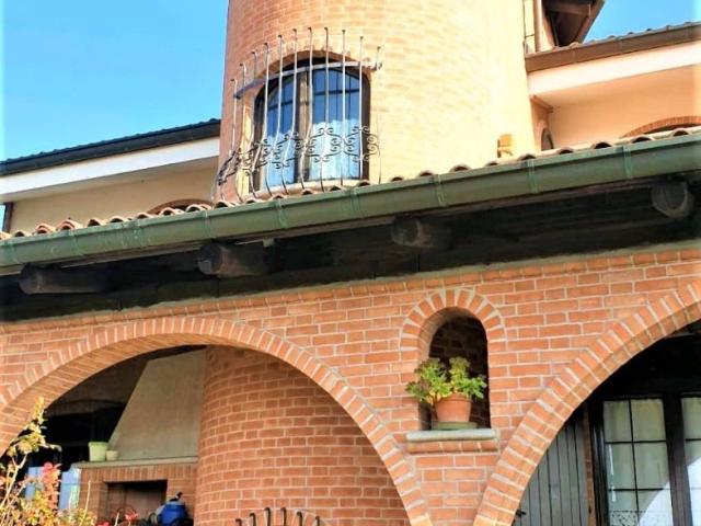 Villa Indipendente in vendita a Giardinetto, Castelletto Monferrato