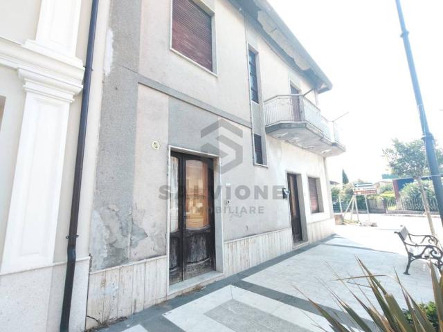 Villa Indipendente in vendita a San Salvatore Telesino, Campania