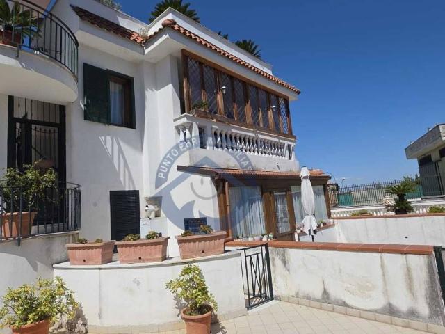 Villa Indipendente in vendita a San Sebastiano Al Vesuvio, Campania