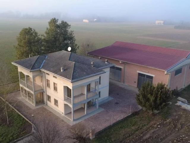 Villa Indipendente in vendita a San Secondo Parmense, Reggio Emilia