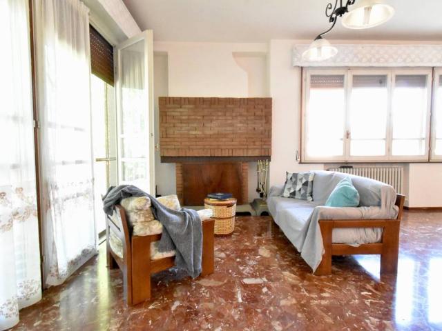 Villa Indipendente in vendita a San Secondo Parmense, Reggio Emilia