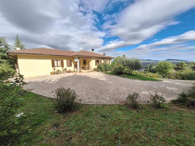 Villa Indipendente in vendita a Marche, Macerata