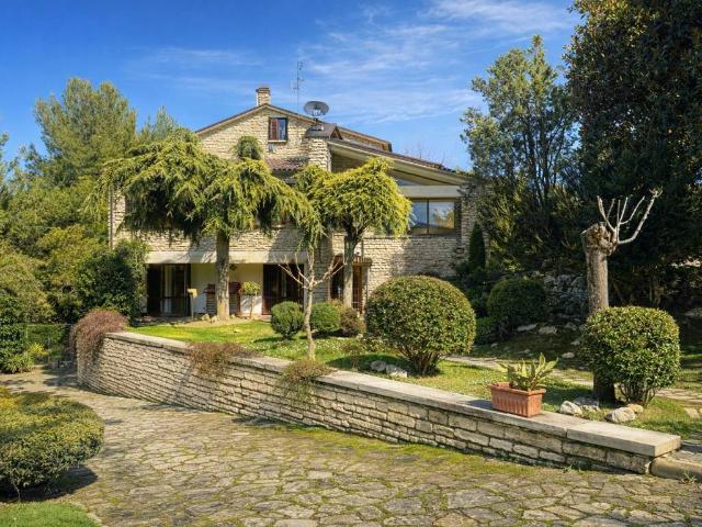 Villa Indipendente in vendita a San Michele, Marche