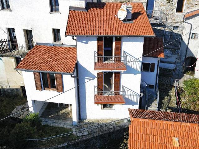 Villa Indipendente in vendita a San Siro, Lombardia