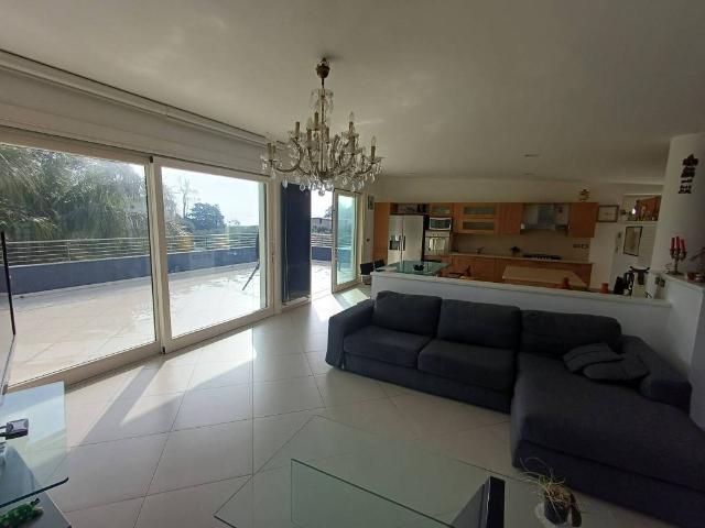 Villa Indipendente in vendita a Calabria, Catanzaro