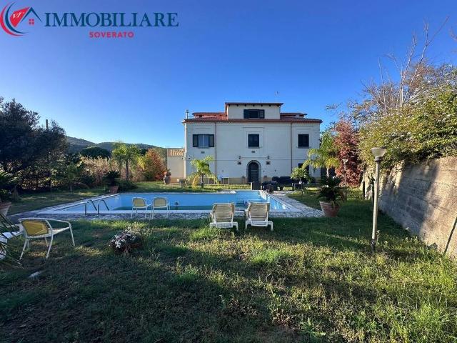 Villa Indipendente in vendita a Calabria, Catanzaro