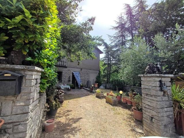Villa Indipendente in vendita a San Venanzo, Umbria