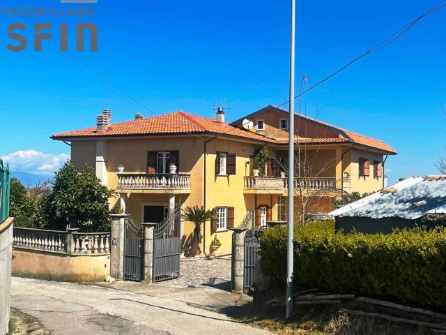 Villa Indipendente in vendita a Gesuiti, San Vincenzo La Costa