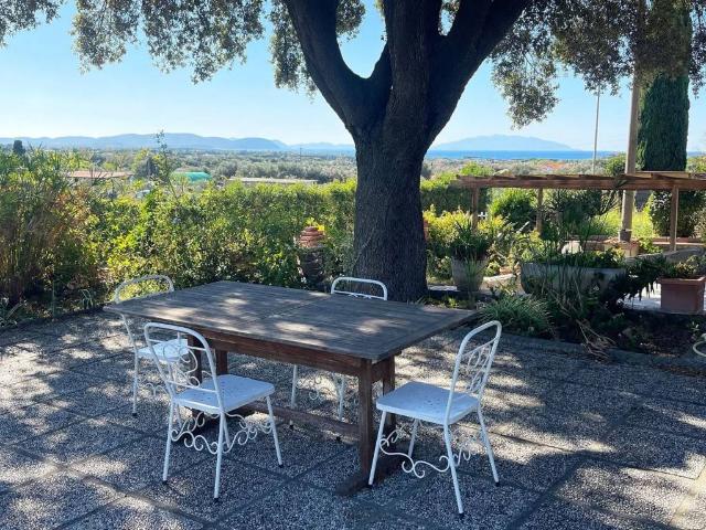 Villa Indipendente in vendita a San Vincenzo, Toscana