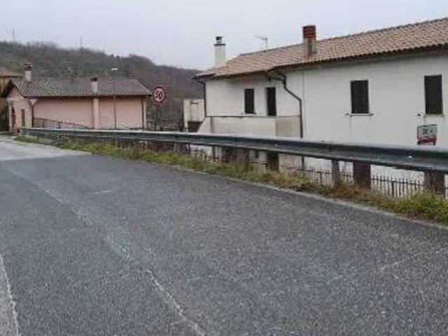 Villa Indipendente in vendita a San Vincenzo Valle, Abruzzo