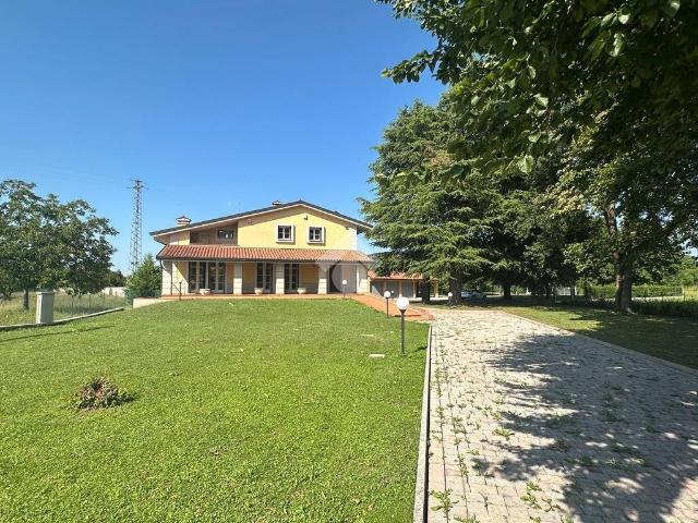 Villa Indipendente in vendita a San Vito Al Tagliamento, Friuli-Venezia Giulia
